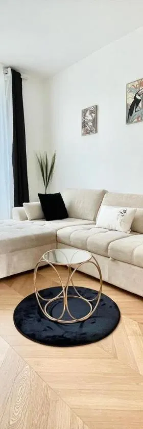 Appart Cosy Proche gare，位于芒特拉若利的酒店