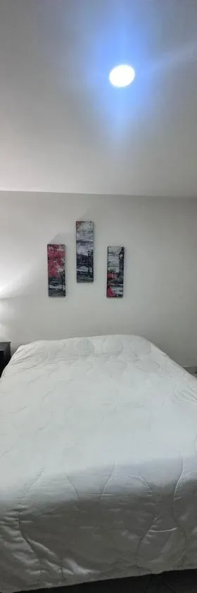 Habitación en apto duplex baño compartido, piso 5 sin ascensor，位于恩维加多的酒店
