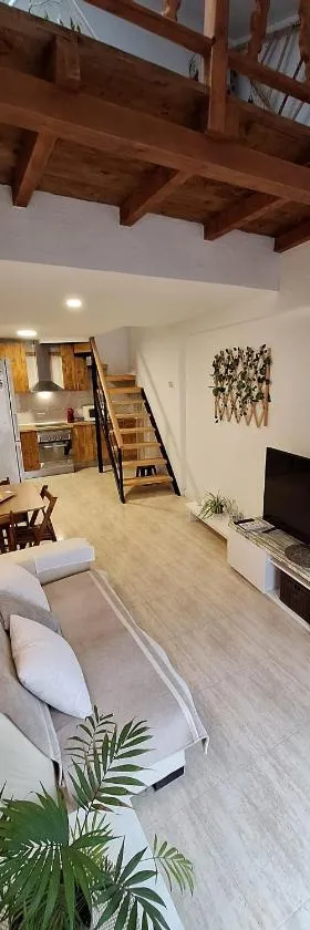 Great Duplex，位于阿尔甘达·德尔·雷伊的酒店