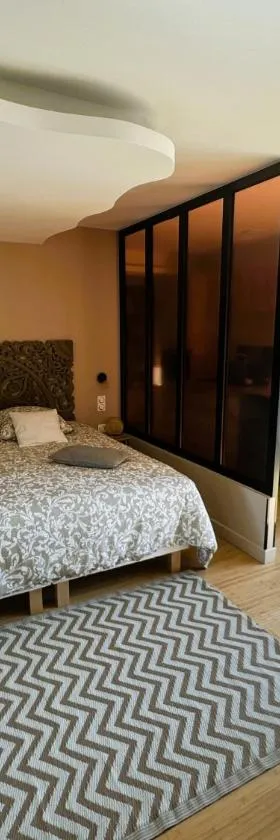 Le diX - Classic Room - VallabriX proche UZES，位于Vallabrix的酒店
