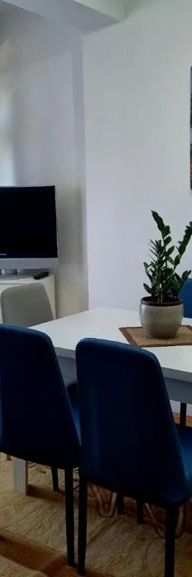 Apartman KEJ 64qm，位于Surdulica的酒店