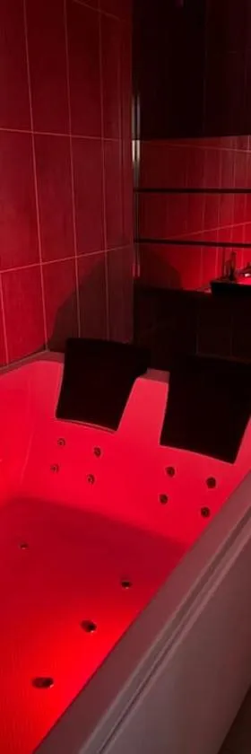 Mozart Cosy Love room，位于罗讷河畔沙斯的酒店