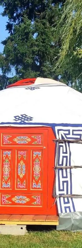 Yourte traditionnelle mongole，位于Marcoux的酒店