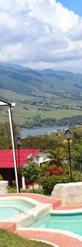 Parcelación El Lago，位于卡利的酒店