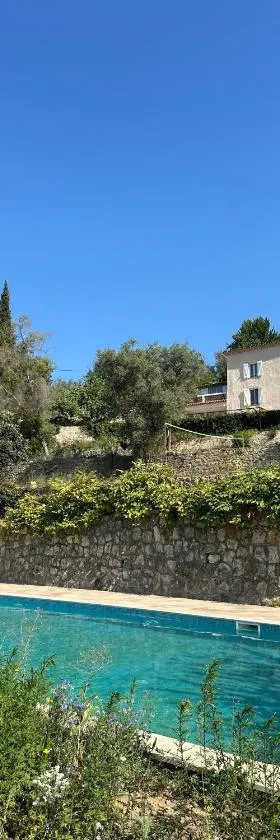 La Dolce Vita Montauroux，位于蒙托鲁的酒店