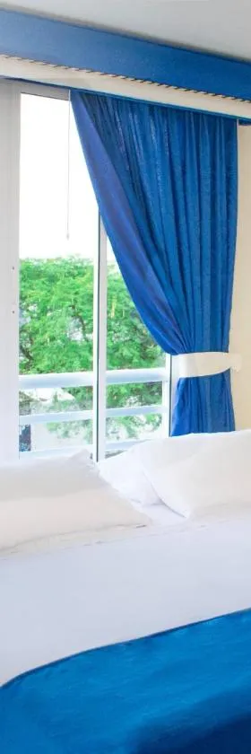 Hotel Oasys Blue，位于Roldanillo的酒店