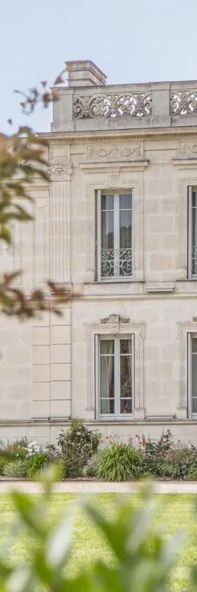 La Nauve, Hôtel & Jardin - Relais & Châteaux，位于科涅克的酒店