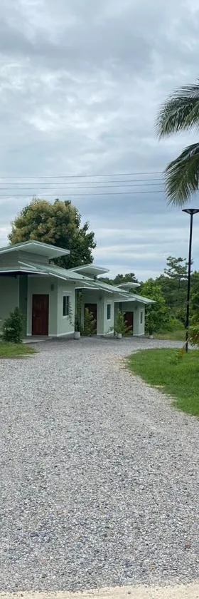 Greathill Gardenhome Resort Chomthong-Chiangmai，位于宗通的酒店