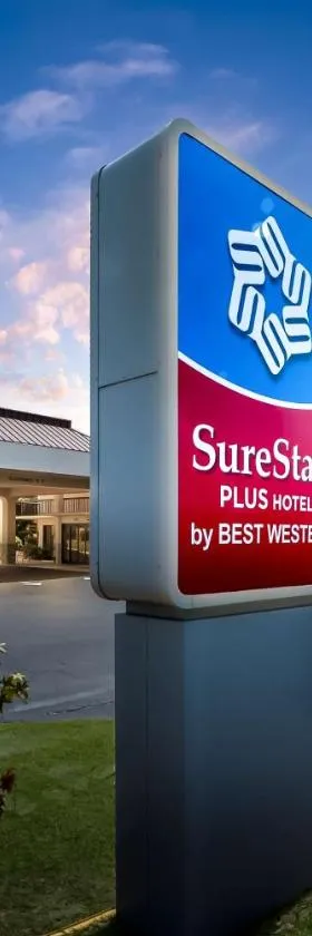 SureStay Plus Hotel by Best Western Southern Pines Pinehurst，位于南派恩斯的酒店