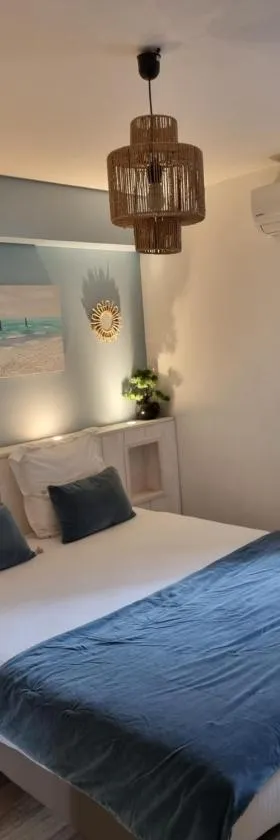Logis Hôtel La Clé Des Songes，位于皮埃尔弗-迪瓦尔的酒店