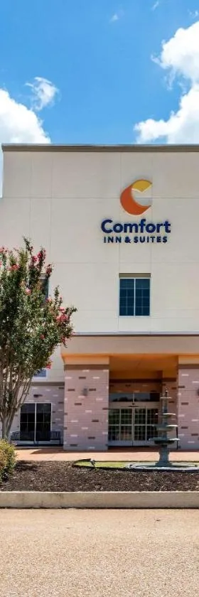 Comfort Inn & Suites Grenada，位于格林纳达的酒店
