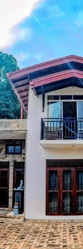 Villa Sanseya Kandy，位于佩勒代尼耶的酒店