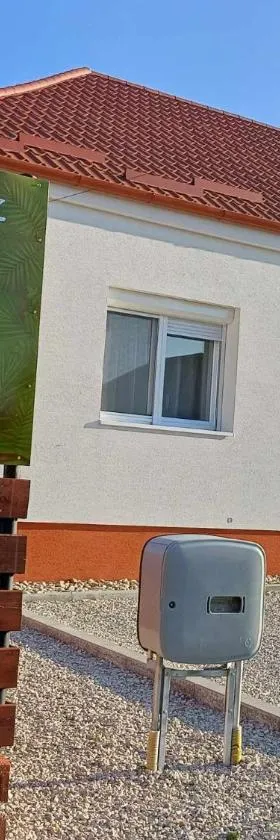 Mini Zoo Apartman，位于瑙吉考尼饶的酒店