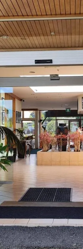 Comfort Hotel Flames Whangarei，位于旺阿雷的酒店