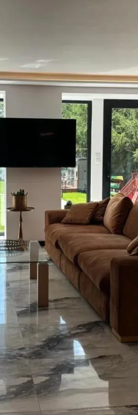 Apartamenty Zielona Dolina nr 5，位于Szteklin的酒店