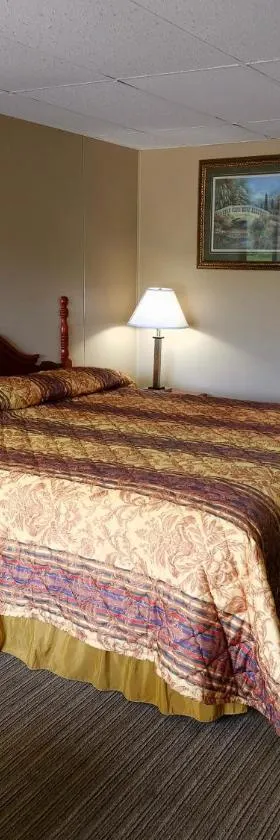 Economy Inn，位于Rogersville的酒店