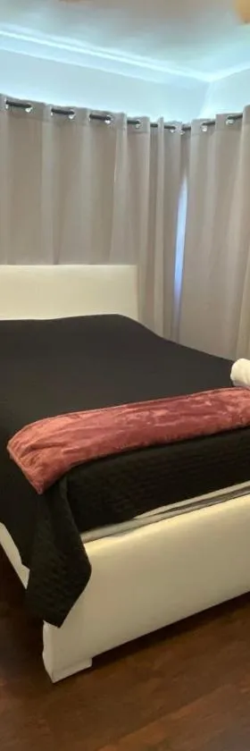 Private Studio Near Guitar Casino & Stadium，位于Carver Ranches的酒店