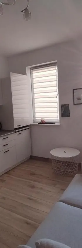 Piastów Luna Room，位于Piastów的酒店