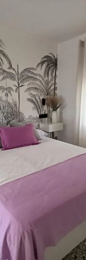 Estudio The Room Tres Ocho，位于塔拉韦拉·德·拉·雷纳的酒店