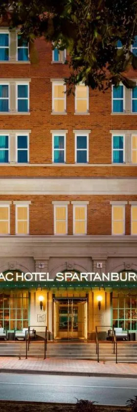 AC Hotel by Marriott Spartanburg，位于斯帕坦堡的酒店