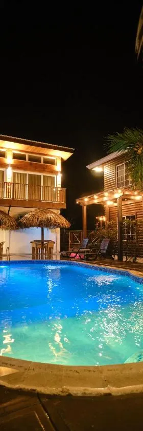 Hotel Playa Caribe，位于特拉的酒店