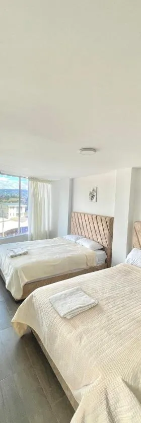 TRÉBOL GOLDEN HOTEL，位于伊皮亚莱斯的酒店