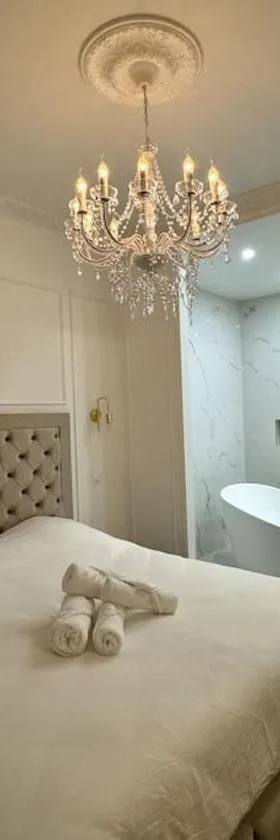 La Suite Haussmannienne，位于米提莫里的酒店