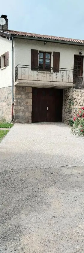 Gîte en pleine campagne，位于Saint-Haon的酒店