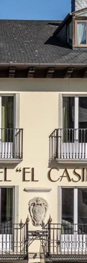 Hotel & Restaurante El Casino，位于维拉弗兰卡·德尔·比尔的酒店