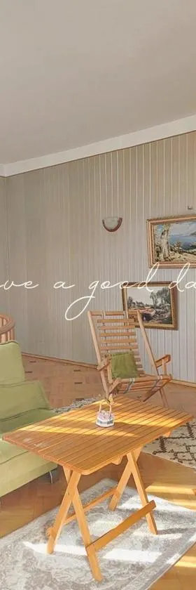 Guest House Metreveli Street 19，位于Khashuri的酒店