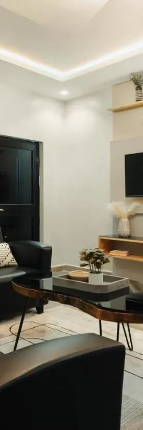 2 bedroom Greys apartment Gwarimpa，位于Gwarinpa的酒店