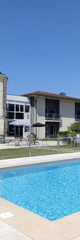 Green Hôtels Bordeaux Arena，位于Latresne的酒店