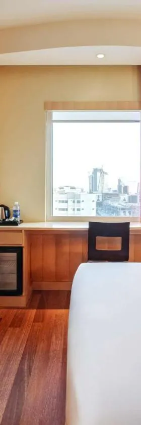 利雅得奥拉亚街宜必思酒店，位于利雅德的酒店