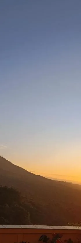 DWan Tea Mountain Side，位于贾蒂卢维的酒店