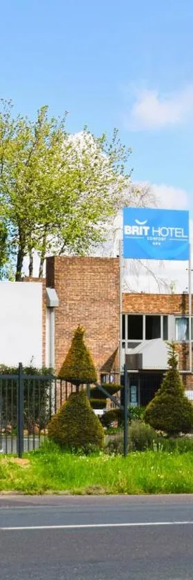 BRIT HOTEL Caen Hérouville，位于埃鲁维尔圣克莱的酒店