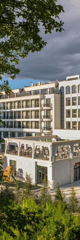 Grand Resort Pavel Banya Medical and SPA EpiCentrum，位于帕维尔巴尼亚的酒店