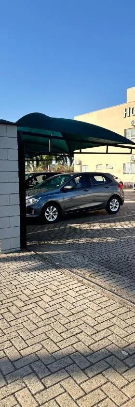 Hotel Stelati，位于雅瓜里乌纳的酒店