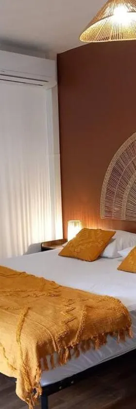 Appartement 4 voyageurs，位于Verneuil-sur-Igneraie的酒店