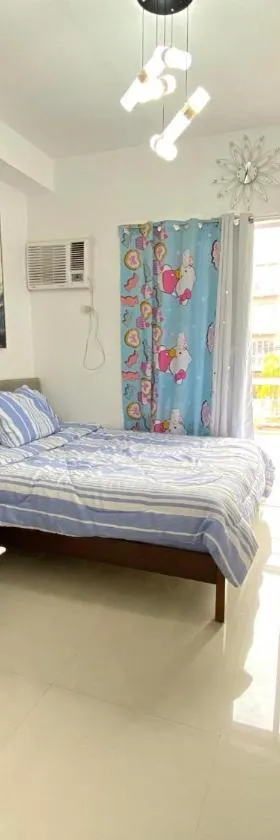 Family Room Condo in Minglanilla，位于Minglanilla的酒店