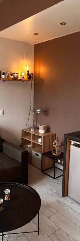 Mini studio et espace extérieur，位于梅里索瓦茨的酒店