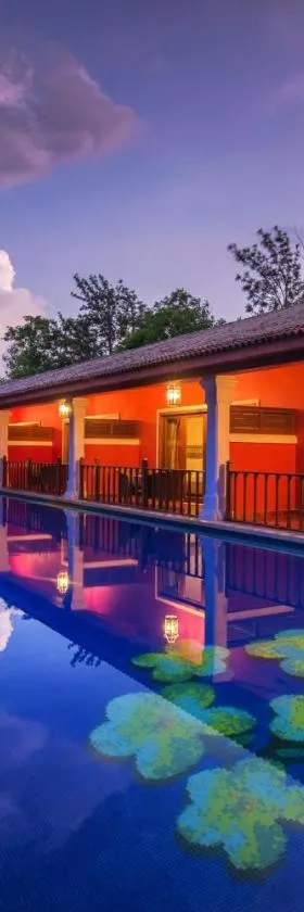 Lagoon Bay Hotel at Leonia，位于Secunderabad的酒店