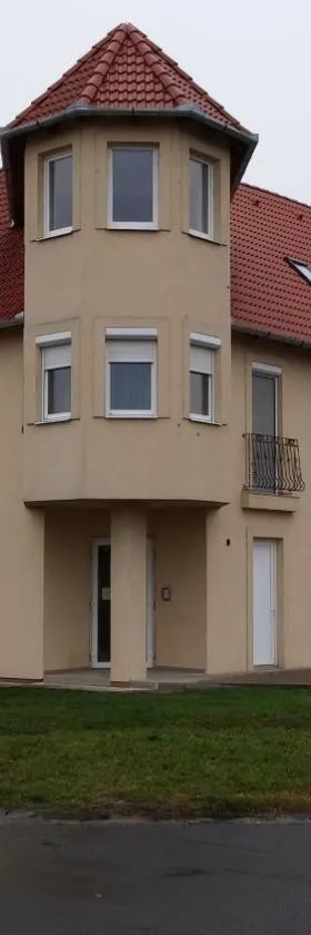 Éva Apartman，位于锡盖特堡的酒店