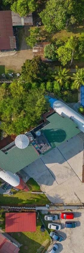 Twin Jets Resort，位于Mantin的酒店