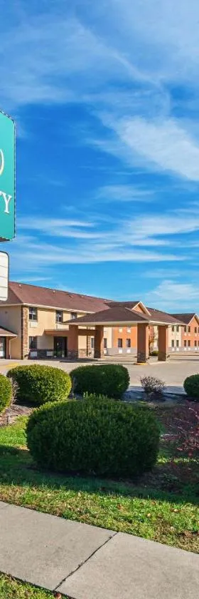 Quality Inn Carbondale University area，位于卡本代尔的酒店