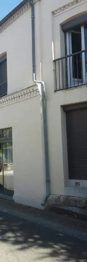 Ouzouer le marché 6 pers Gite des barbiers，位于Ouzouer-le-Marché的酒店