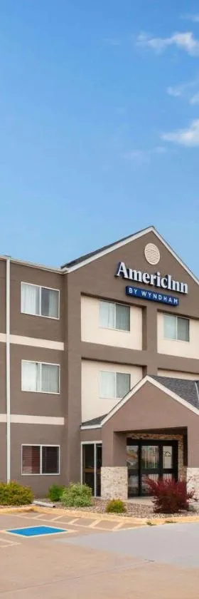 哈得逊Fairfield Inn酒店，位于哈德森的酒店