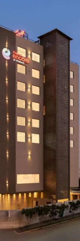 Ramada Encore by Wyndham Udaipur Roopnagar，位于乌代浦的酒店