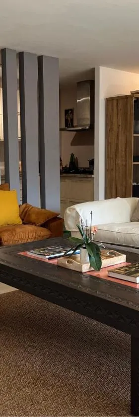 Ojen Penthouse，位于奥亨的酒店