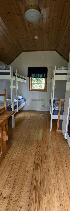 Stenbräcka Camping，位于Tjurkö的酒店