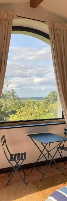 La Haute Combe，位于Liré的酒店
